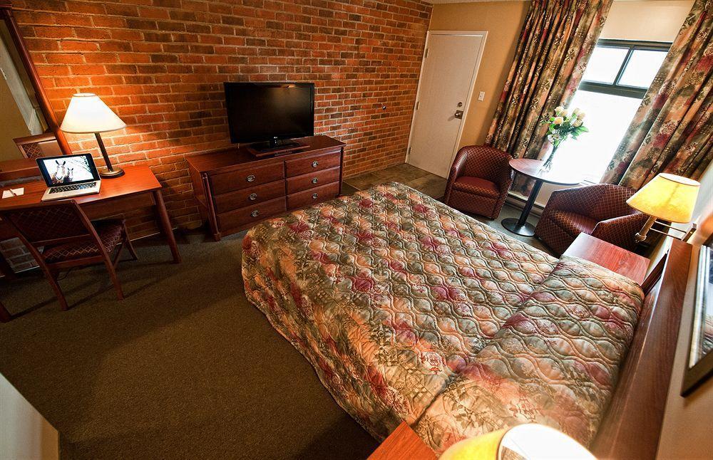 Adam Motel 3*